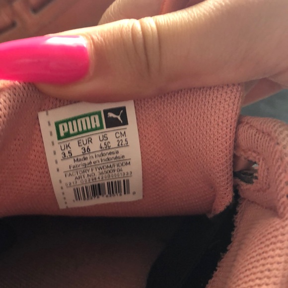 Pink puma shoes NEEDD GONE ASAP! - Picture 3 of 3